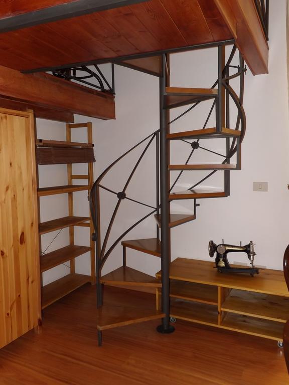 Guide Tour Apartments Napoli Bagian luar foto