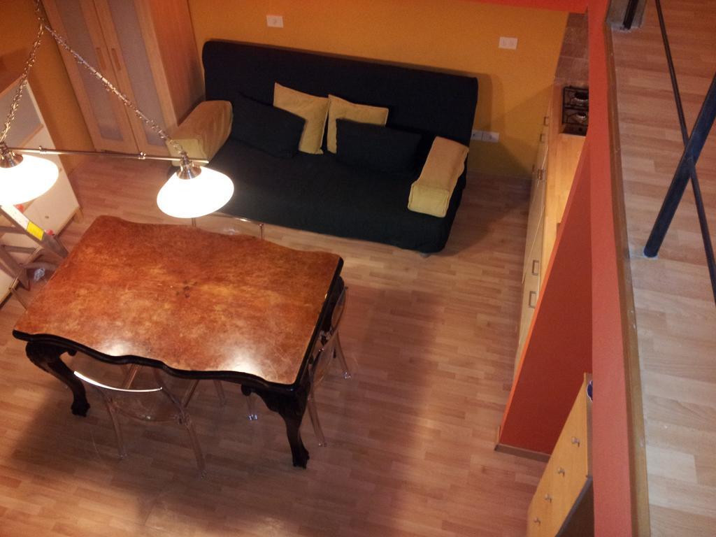 Guide Tour Apartments Napoli Bagian luar foto