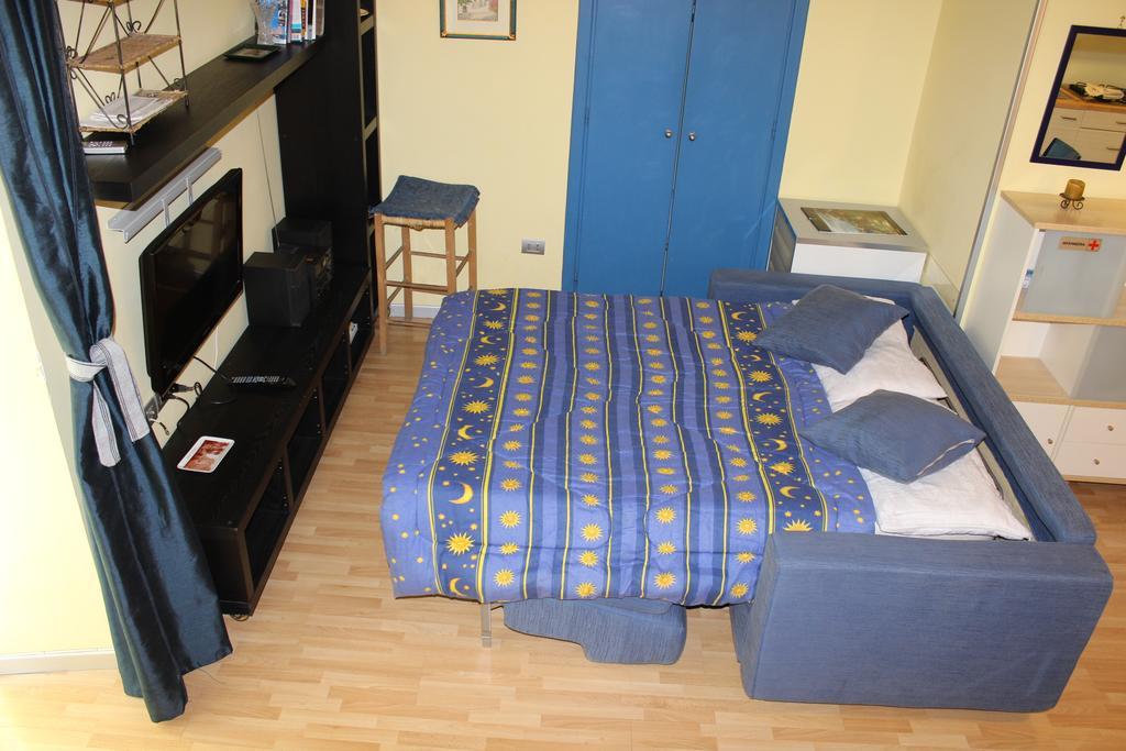 Guide Tour Apartments Napoli Bagian luar foto