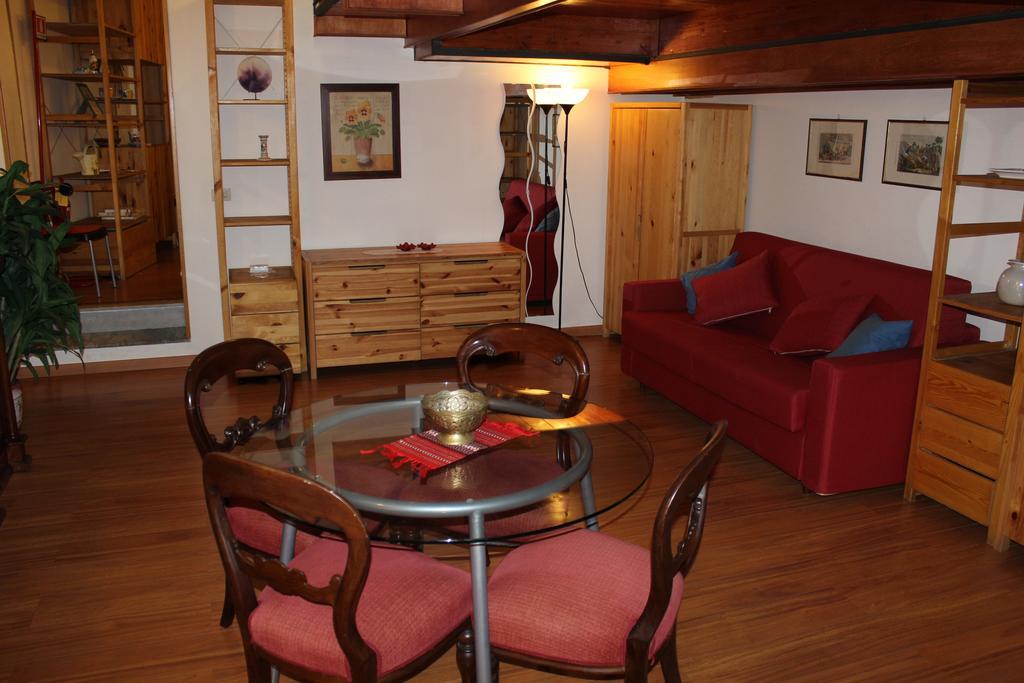 Guide Tour Apartments Napoli Bagian luar foto
