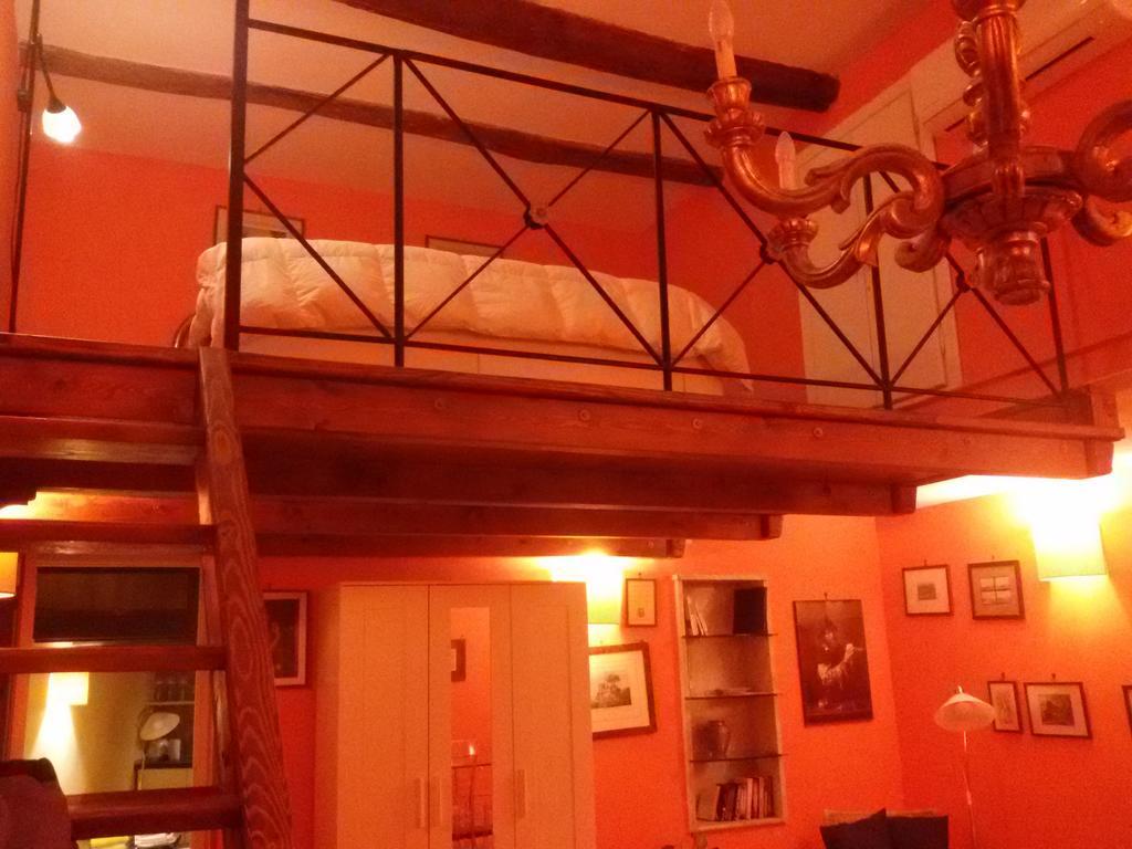 Guide Tour Apartments Napoli Bagian luar foto