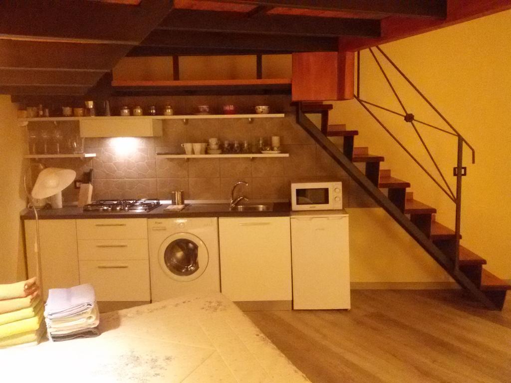 Guide Tour Apartments Napoli Bagian luar foto